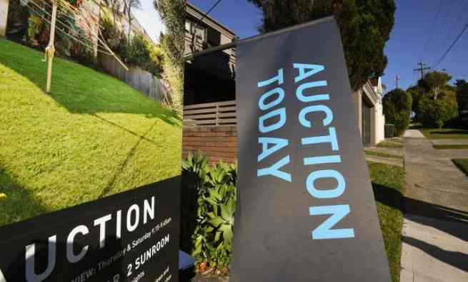 回顾了2021年澳洲房产市场表现，展望了2022年的市场趋势