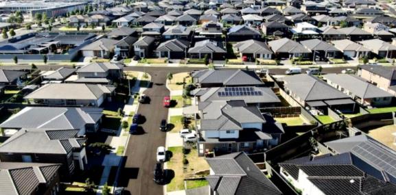 租金上涨,近300万人在澳洲租房住,2成借贷者受到压力;新财年,签证有新规!